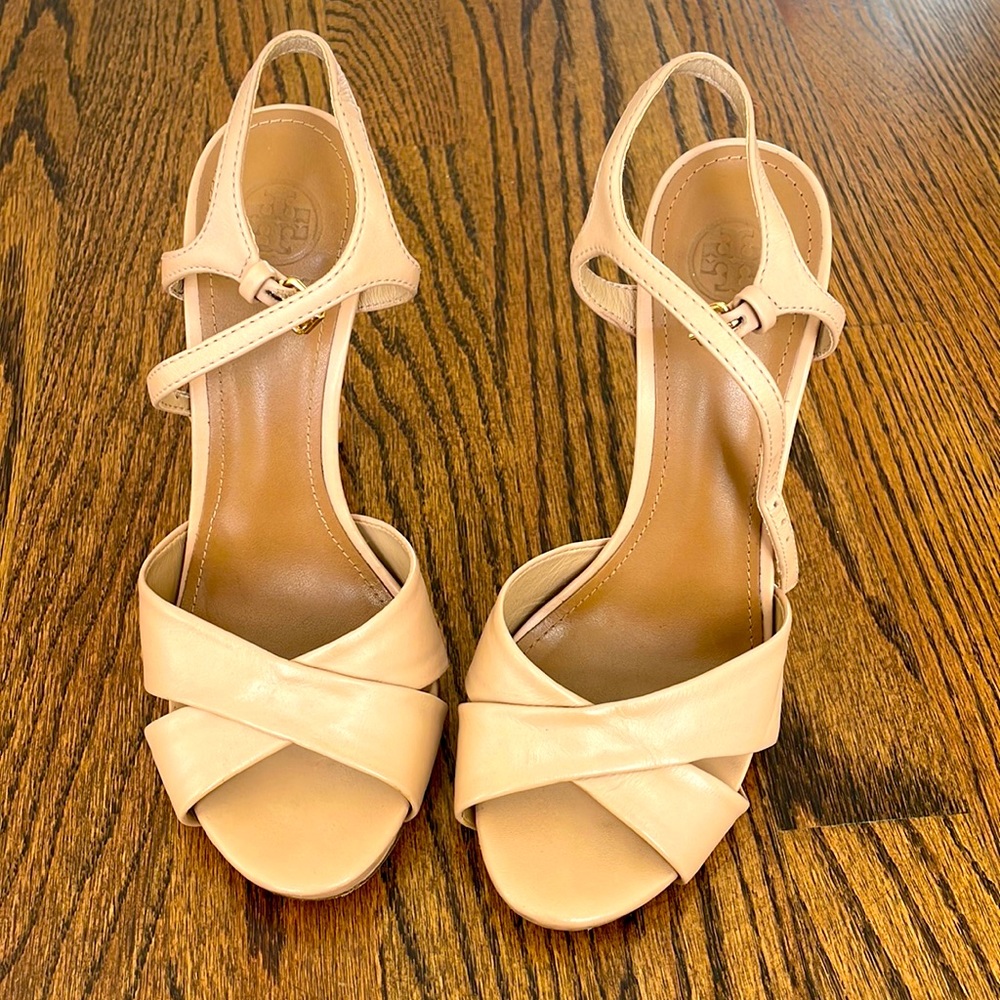 Tory Burch Anise nude leather sandal